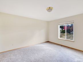 166 Glennwood Place SE, Renton WA 98056