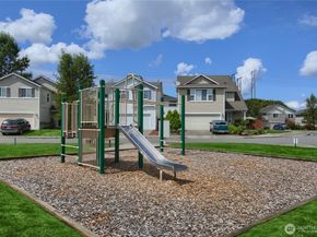 166 Glennwood Place SE, Renton WA 98056