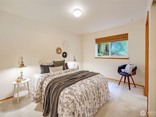 20899 Division Street NE, Indianola WA 98342