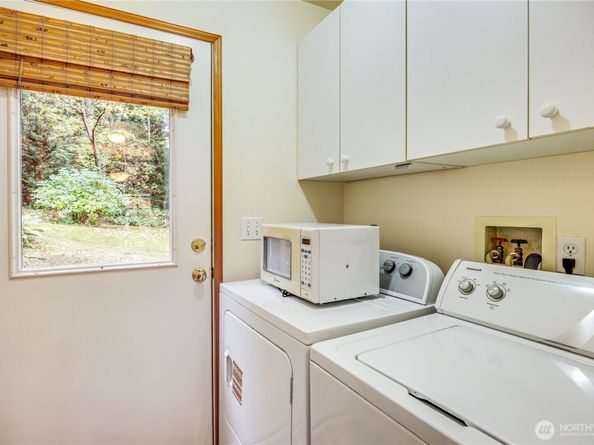 20899 Division Street NE, Indianola WA 98342