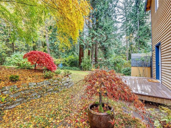 20899 Division Street NE, Indianola WA 98342