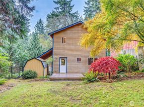 20899 Division Street NE, Indianola WA 98342