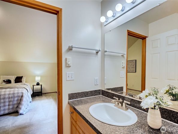 20899 Division Street NE, Indianola WA 98342