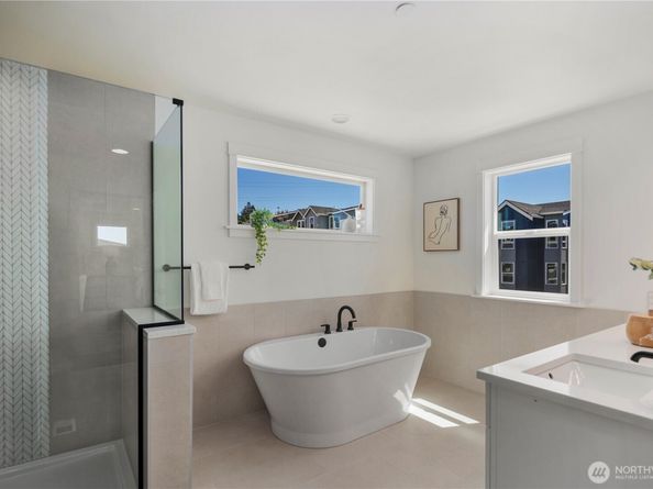 4131 220th Place SE, Bothell WA 98021