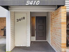 3410 25th Avenue W 202, Seattle WA 98199