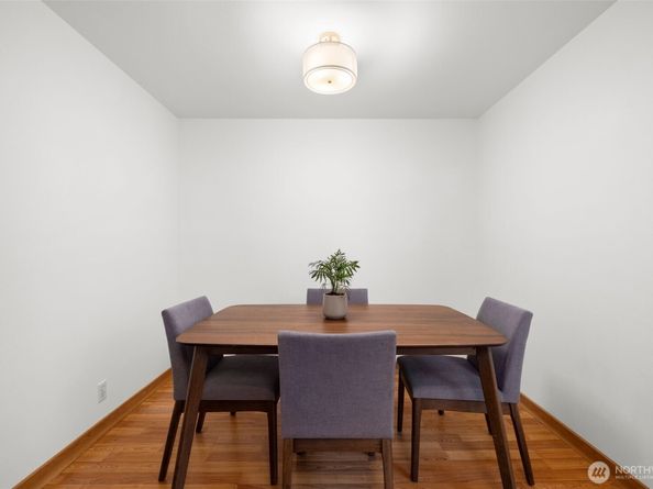 3410 25th Avenue W 202, Seattle WA 98199