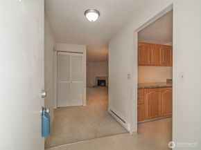 14527 NE 40th Street G204, Bellevue WA 98007