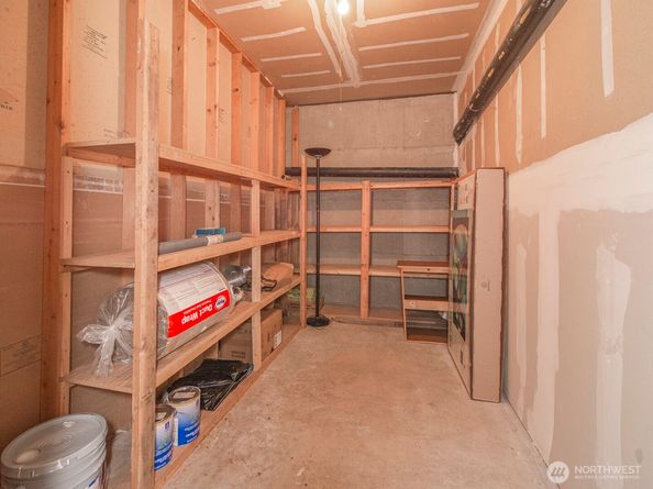 14527 NE 40th Street G204, Bellevue WA 98007