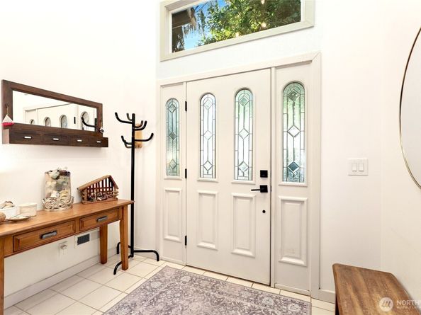 2049 NE Amhurst Court, Poulsbo WA 98370