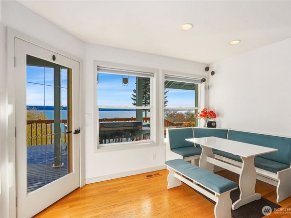 2049 NE Amhurst Court, Poulsbo WA 98370