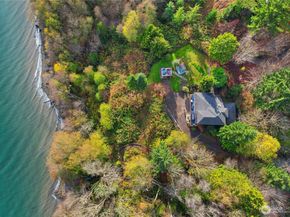 2049 NE Amhurst Court, Poulsbo WA 98370