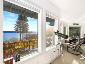 2049 NE Amhurst Court, Poulsbo WA 98370