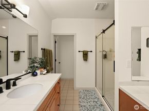 2049 NE Amhurst Court, Poulsbo WA 98370