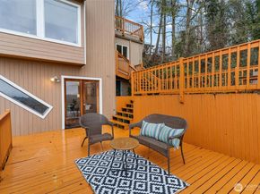 11804 90th Avenue NE, Kirkland WA 98034