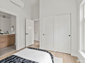 14306 Roslyn Place N, Seattle WA 98133