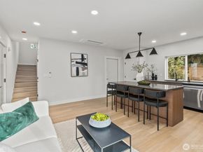 14306 Roslyn Place N, Seattle WA 98133