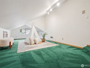 19714 41st Avenue NE, Lake Forest Park WA 98155