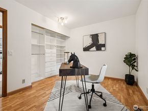 19714 41st Avenue NE, Lake Forest Park WA 98155