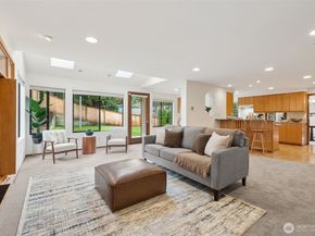 19714 41st Avenue NE, Lake Forest Park WA 98155