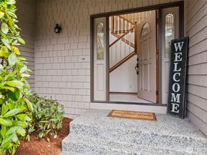 19714 41st Avenue NE, Lake Forest Park WA 98155