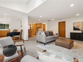 19714 41st Avenue NE, Lake Forest Park WA 98155