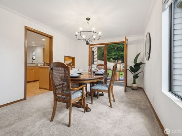 19714 41st Avenue NE, Lake Forest Park WA 98155