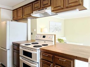 321 Bellevue Way SE 403, Bellevue WA 98004