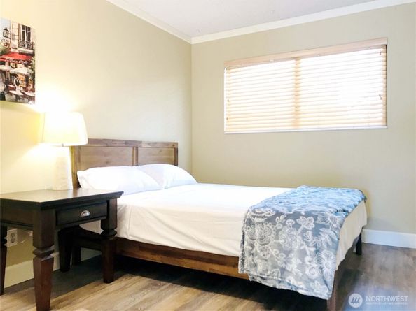 321 Bellevue Way SE 403, Bellevue WA 98004