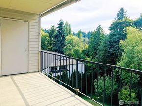 321 Bellevue Way SE 403, Bellevue WA 98004