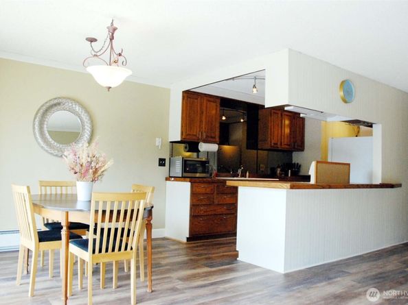 321 Bellevue Way SE 403, Bellevue WA 98004