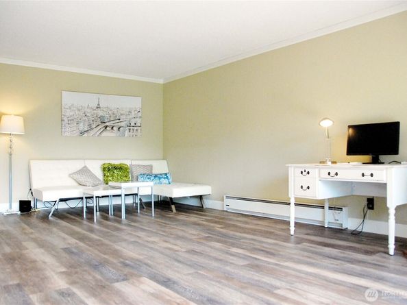 321 Bellevue Way SE 403, Bellevue WA 98004