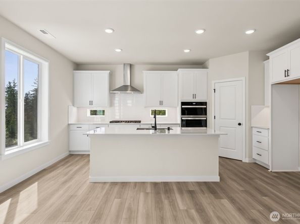 2073 NE Norseman Way, Poulsbo WA 98370