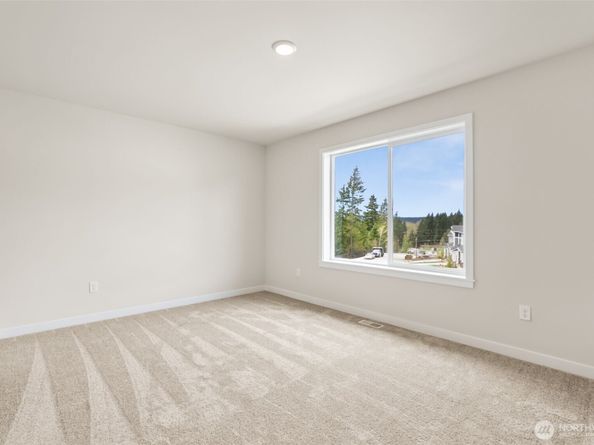 2073 NE Norseman Way, Poulsbo WA 98370