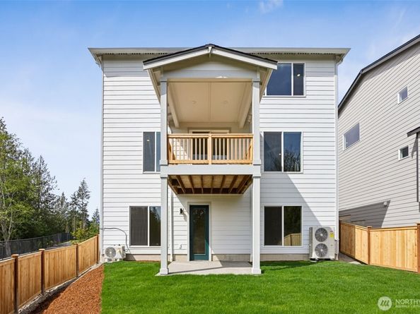 2073 NE Norseman Way, Poulsbo WA 98370