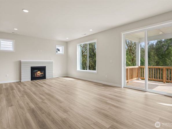 2073 NE Norseman Way, Poulsbo WA 98370