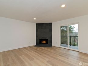 12525 NE 145th Place F93, Kirkland WA 98034