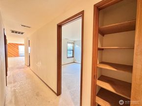 4222 Beach Drive SW 401, Seattle WA 98116