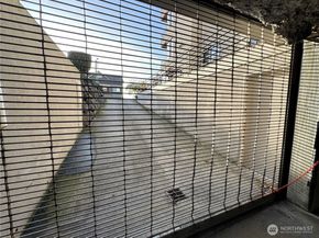 4222 Beach Drive SW 401, Seattle WA 98116