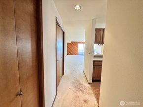 4222 Beach Drive SW 401, Seattle WA 98116