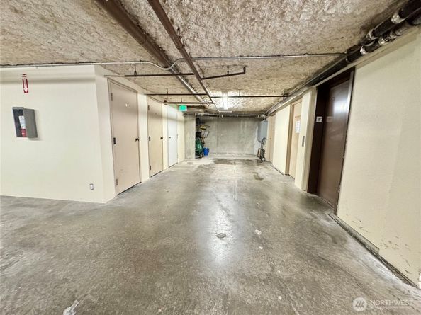 4222 Beach Drive SW 401, Seattle WA 98116