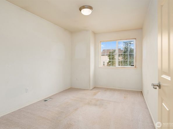 2104 151st Place SW, Lynnwood WA 98087