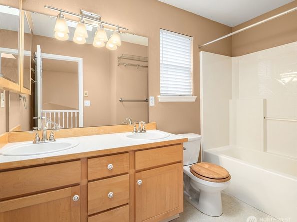 2104 151st Place SW, Lynnwood WA 98087