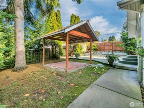 1547 SW Myrtle Street, Seattle WA 98106