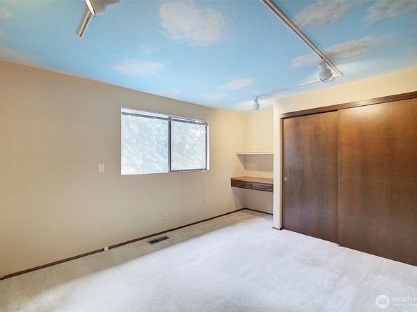 22710 2nd Avenue SE, Bothell WA 98021