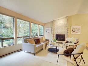 22710 2nd Avenue SE, Bothell WA 98021