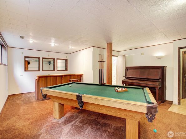 22710 2nd Avenue SE, Bothell WA 98021