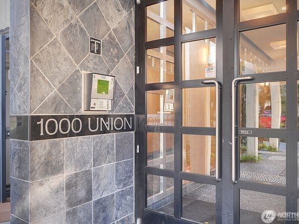 1000 Union Street PhD, Seattle WA 98101