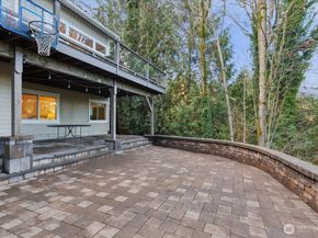 17412 32nd Avenue NE, Lake Forest Park WA 98155