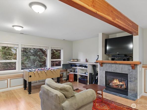 17412 32nd Avenue NE, Lake Forest Park WA 98155