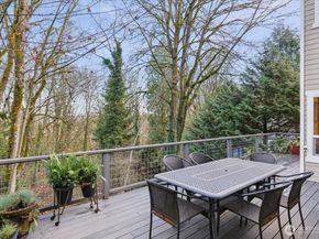 17412 32nd Avenue NE, Lake Forest Park WA 98155